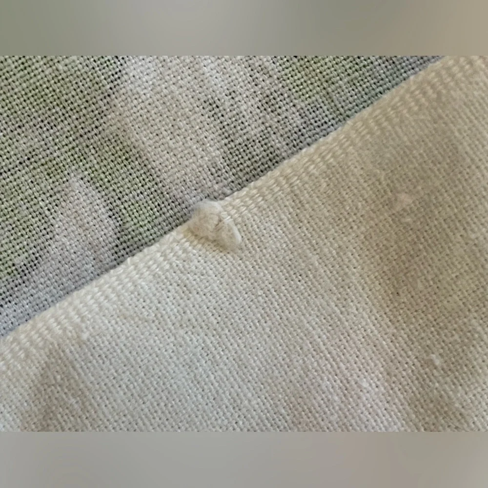Fallani & Cohn gorgeous mid century Christmas all cotton tablecloth 62” x‎ 51”